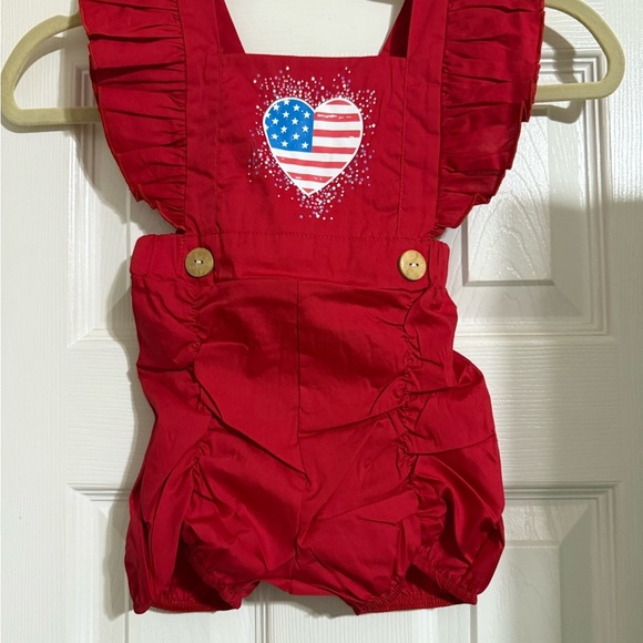 New Sweetheart Ruffle Bubble Romper - Picture 3 of 7
